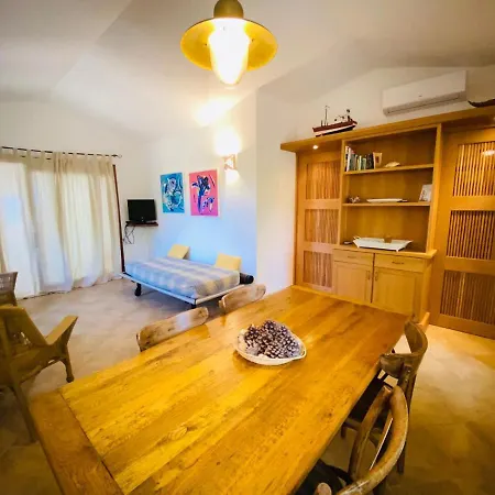 Apartment Tavolara *